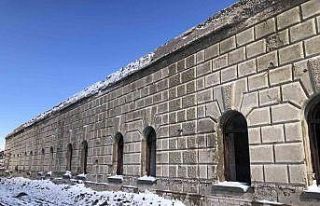 Kars’ta 272 yıllık tabya turizme kazandırılmayı...