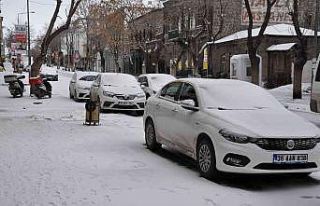 Kars’ta okullara kar tatili