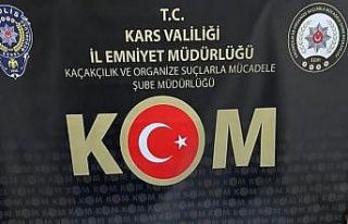 Kars’ta polis tarihi eserler ele geçirdi