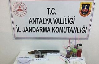 Kaş’ta uyuşturucu operasyonu: 2 gözaltı