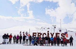 Kayak ve Snowboard Eğitimi Düzenlendi