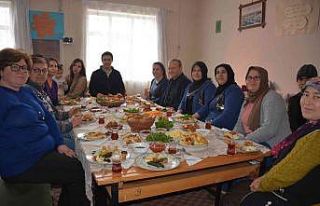 Kaymakam Çelik, üreten kadınlar ile kahvaltıda...