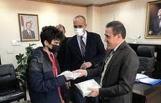 Kaymakam Memiş, satranç şampiyonlarını tebrik...