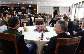 Kayseri’de öğrencilere balık ekmek ikram edildi