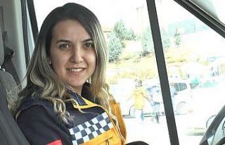 Kentin ilk ve tek kadın ambulans şoförü oldu