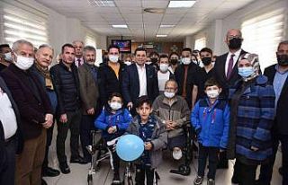 Kepez Belediyesi’nden Hemodiyaliz Merkezi’ne kütüphane