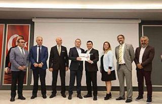 Kepez’de baba ’Buluşmaları’ eğitim programı