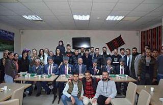 Kıbrıs gazileri üniversite öğrencileriyle anılarını...