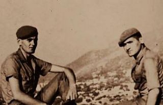 Kıbrıs gazilerinden 48 yıl sonra aynı yerde aynı...