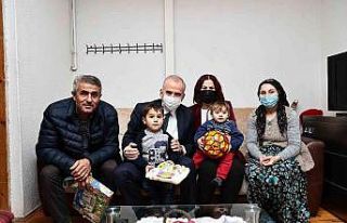 Kış günü yangında evsiz kalan aile yeni yuvasına...