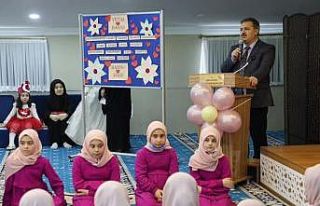 Kız Kur’an Kursu öğrencilerinden anlamlı program