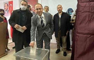 Kızılay’ın yeni başkanı Kanlı oldu