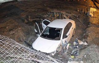 Kontrolden çıkan otomobil kütük dolu alana uçtu:...