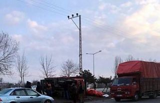 Konya’da kontrolden çıkan tır park halindeki...