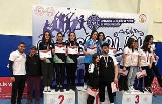 Köyceğiz, Curling’te 3 takımla finallere katılma...