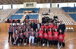 Kumluca’da Okul Sporları Voleybol Turnuvası başladı