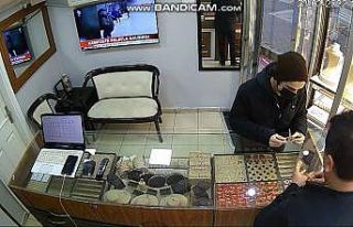 Kuyumcuyu soyan şüpheli saniye saniye görüntülendi