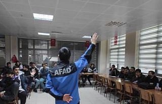 KYK yurtlarında afet eğitimi