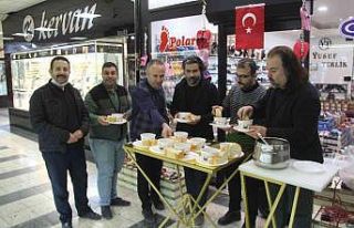 Malatya’da üzüm hoşafı dağıtıldı