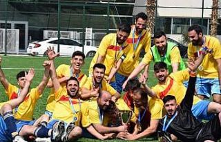 Malatyalı işitme engelli futbolcular sessizce 1.Lig’e...