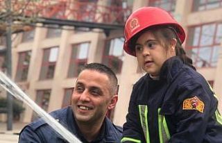 Manisa itfaiyesi özel konuğunu ağırladı