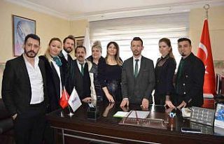 Manisalı berber ve kuaförlerde yeni dönem başladı