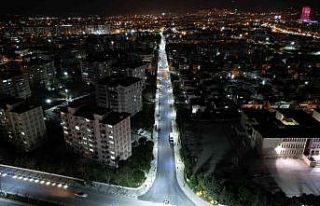 Manisa’yı güzelleştirmeye devam ediyorlar