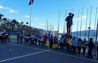 Marmaris’te yaşayan Ukraynalılar barış çağrısı...