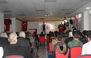 Mehmet Akif Ersoy dizeleriyle anıldı