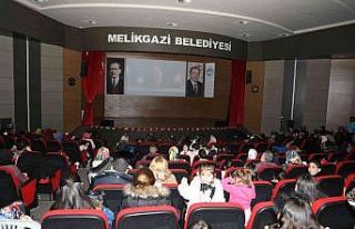 Melikgazi’de çocukların sinema keyfi devam ediyor