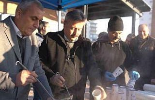 Melikgazi’den ehliyet sınavı öncesi çorba ikramı
