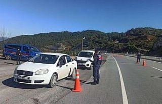 Mersin’de aranan 23 şüpheli yakalandı