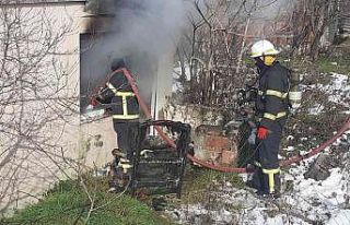 Metruk bina alevlere teslim oldu
