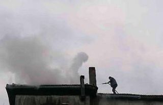 Metruk binada çıkan yangın söndürüldü