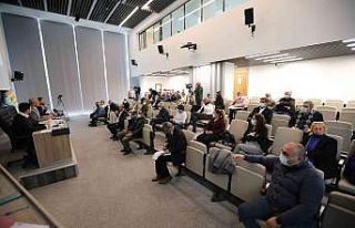 Mezitli Belediye Meclisi, savaşa karşı barışta...