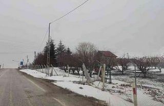 Mihalıççık’ta sabah saatlerinde kar etkili oldu