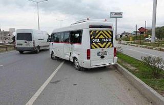 Mikser ile okul servisinin çarpışma anları güvenlik...
