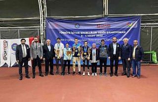 Milli tenisçilerden çifte başarı