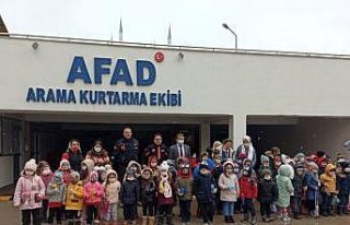 Minik öğrencilerden AFAD’a ziyaret