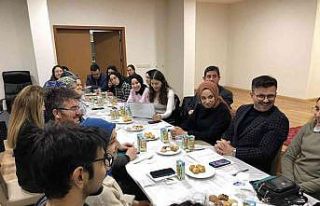 Müdür Yazıcı, yurt temsilcileri ile bir araya...