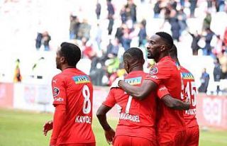 Mustapha Yatabare 10. golünü attı