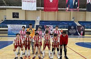 Namağlup il şampiyonu oldular