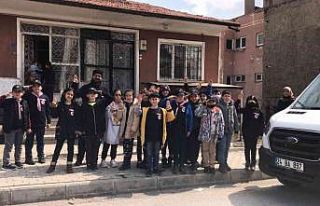Öğrencilerden örnek davranış