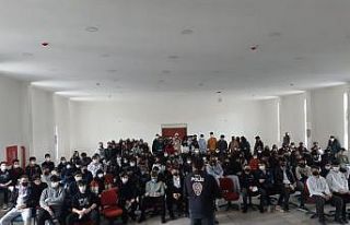 Öğrencilere siber eğitim
