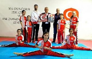 Öğretmeni sayesinde kick boks ile tanıştı, 12...