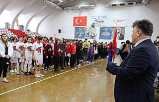 Okul Sporları Basketbol Yıldızlar Yarı Final Müsabakaları...