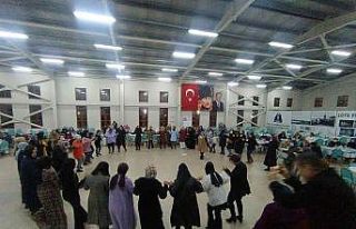 Osmaneli’nde kadınlar doyasıya eğlendi