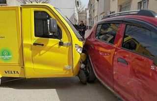 Otomobil ile elektrikli araç çarpıştı: 1 yaralı