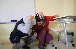 Özel öğrenciler deprem gerçeğini tatbikatla öğrendi
