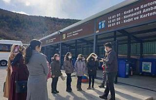 Özel öğrencilerden Türkiye’de ilk olan Atıkbüs’e...